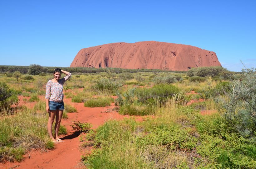 Uluru_Justina_Australijoje Australija, kelionės Australijoje, Keliautojų įspūdžiai, Studijos Australijoje, Kelionės, Uluru, Australijos dykuma