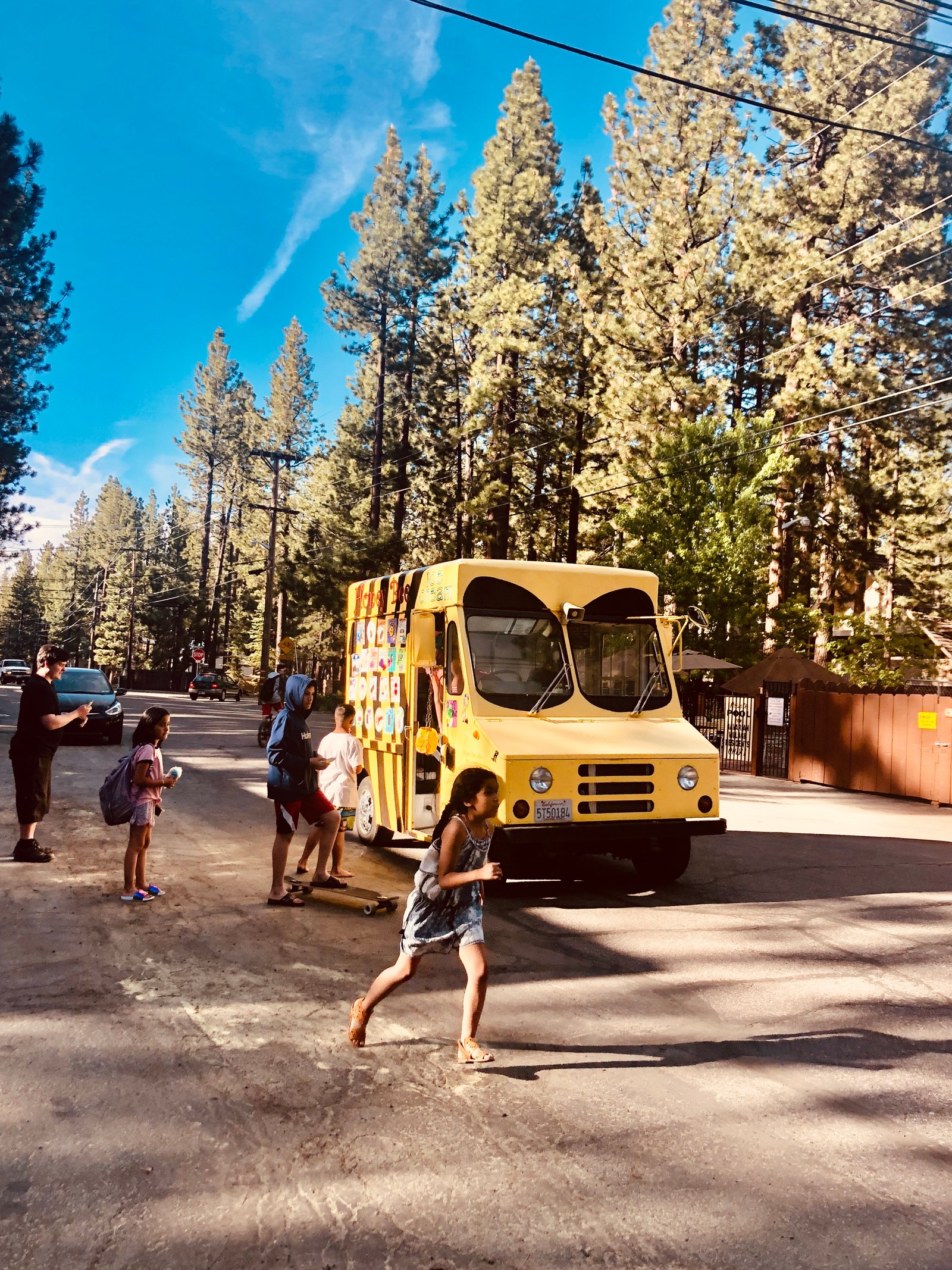 Work and Travel USA Mokyklinis autobusas Lake Tahoe.